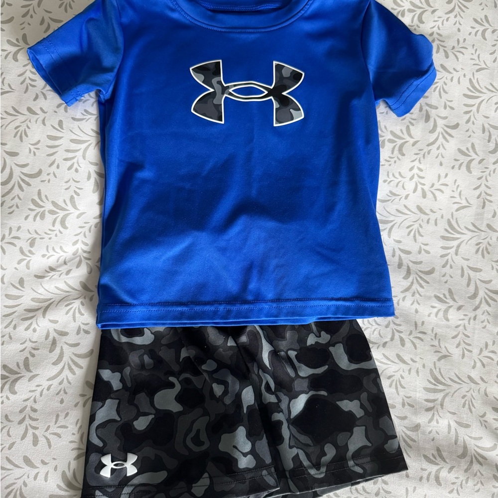 Under Armour Blue T-Shirt and Black Camo Shorts Set